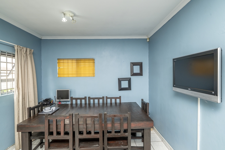 4 Bedroom Property for Sale in Bernadino Heights Western Cape